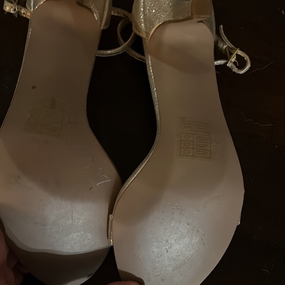 David’s Bridal heels - Picture 6 of 8